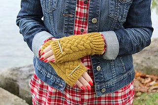 Cabled Mitts